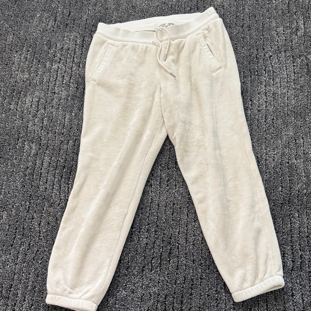 Athleta women’s  Cream Sweatpants